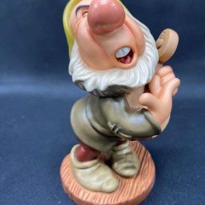 Walt Disney Classics Collection Snow White and the Seven Dwarfs “Ah-Choo!"